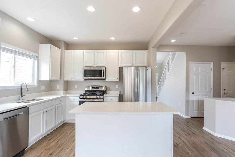 3,245/Mo, 21956 E Oberlin Pl Aurora, CO 80018 Kitchen View