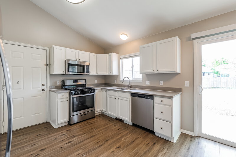 3,010/Mo, 3236 Mather St Brighton, CO 80601 Kitchen View 2