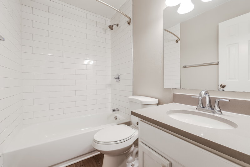 3,010/Mo, 3236 Mather St Brighton, CO 80601 Bathroom View