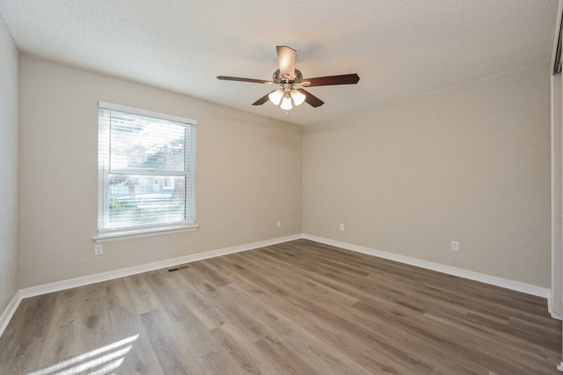 3,175/Mo, 11697 W Bowles Circle Littleton, CO 80127 Main Bedroom View