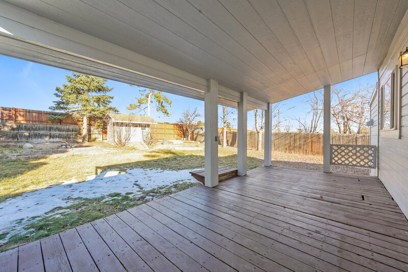 3,175/Mo, 11697 W Bowles Circle Littleton, CO 80127 Deck View
