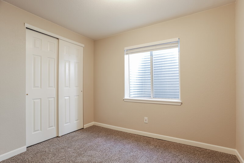 3,225/Mo, 11357 E 116th Ave Commerce City, CO 80640 Bedroom View