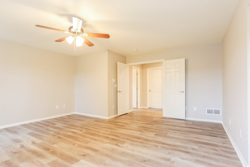 3,180/Mo, 2462 Bellavista St Castle Rock, CO 80109 Main Bedroom View