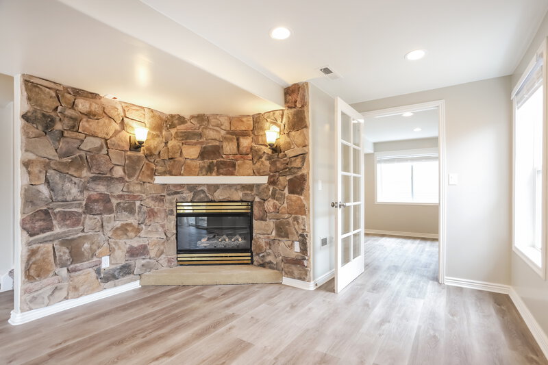 3,000/Mo, 12525 S Beaver Creek Way Parker, CO 80134 Living Room View 3