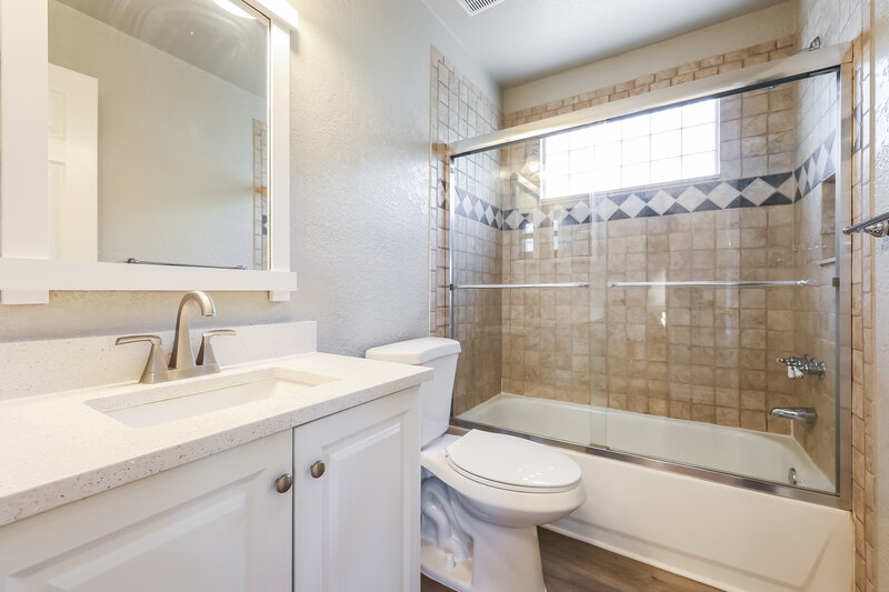 3,180/Mo, 12525 S Beaver Creek Way Parker, CO 80134 Bathroom View
