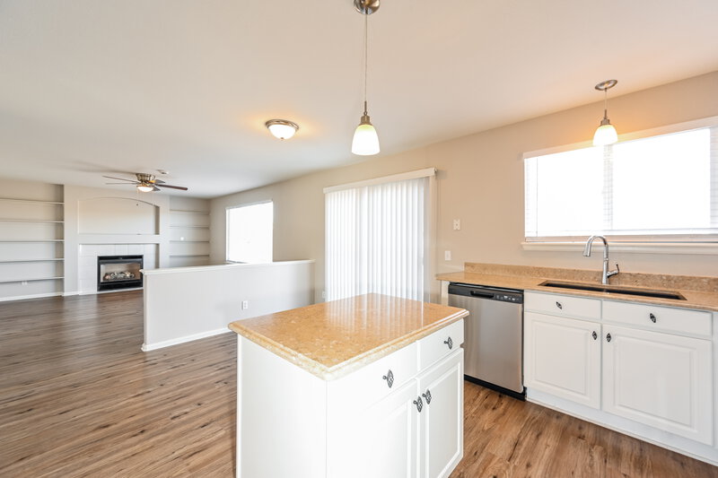 3,128/Mo, 3237 Blue Grass Ct Castle Rock, CO 80109 Kitchen View