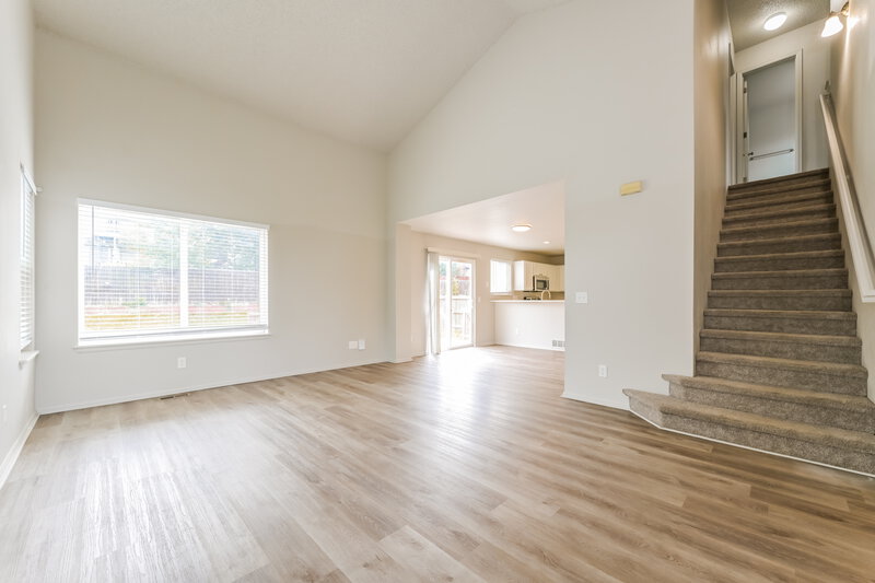 2,870/Mo, 5924 S Wenatchee St Aurora, CO 80015 Living Room View