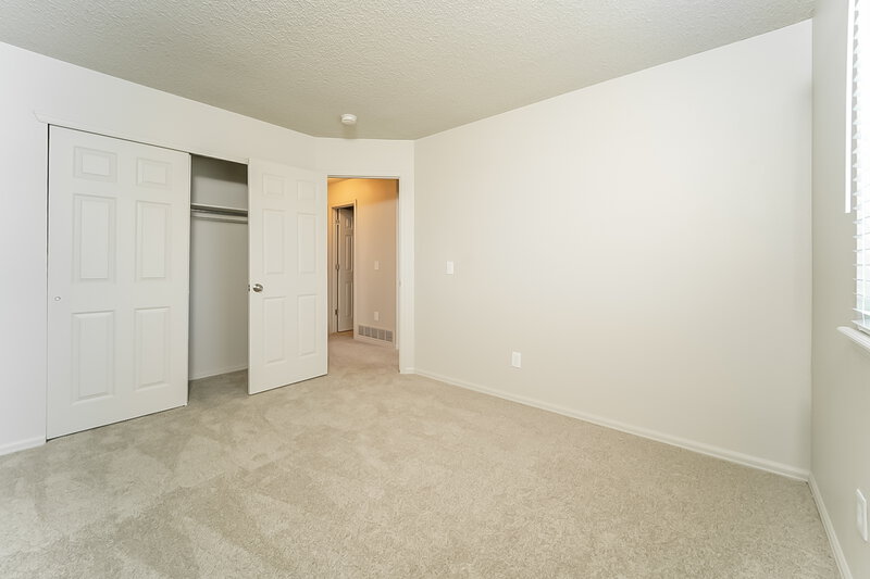 2,870/Mo, 5924 S Wenatchee St Aurora, CO 80015 Bedroom View