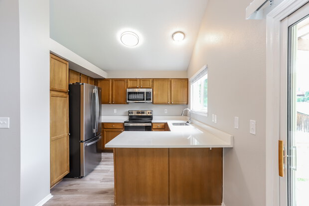 2,835/Mo, 986 Brittany Way Highlands Ranch, CO 80126 Kitchen View