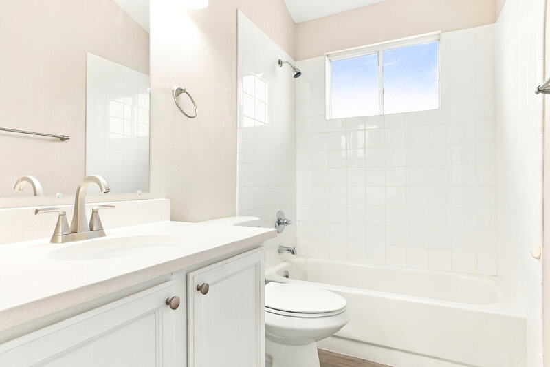 3,180/Mo, 1167 W 133rd Way Westminster, CO 80234 Bathroom View