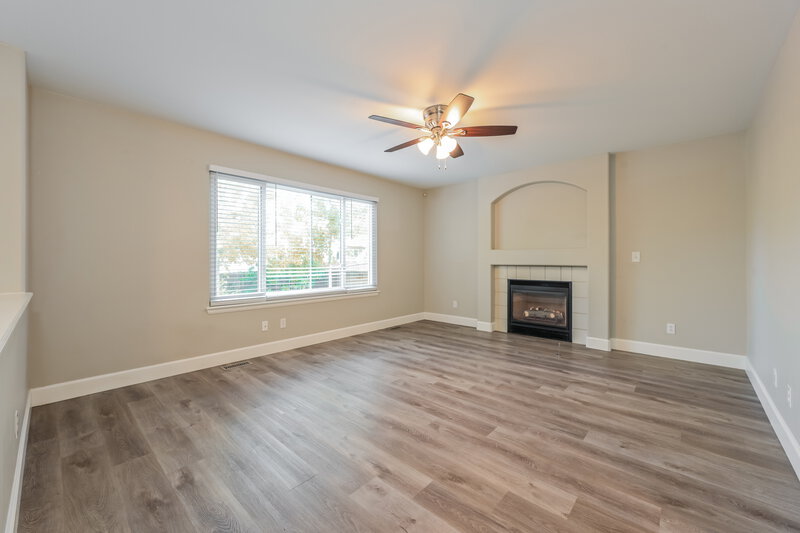 3,300/Mo, 9879 Castle Ridge Cir Highlands Ranch, CO 80129 Living Room View 3