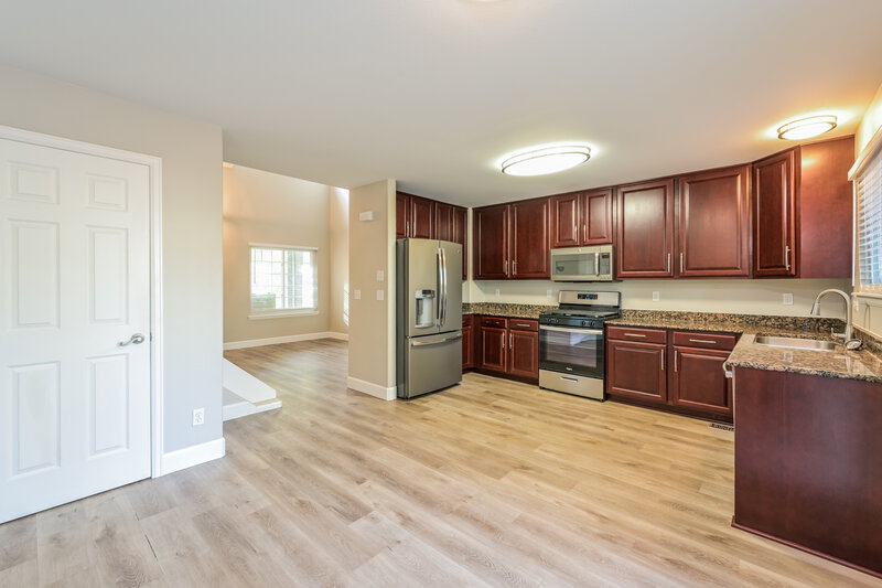 3,300/Mo, 9879 Castle Ridge Cir Highlands Ranch, CO 80129 Kitchen View 2