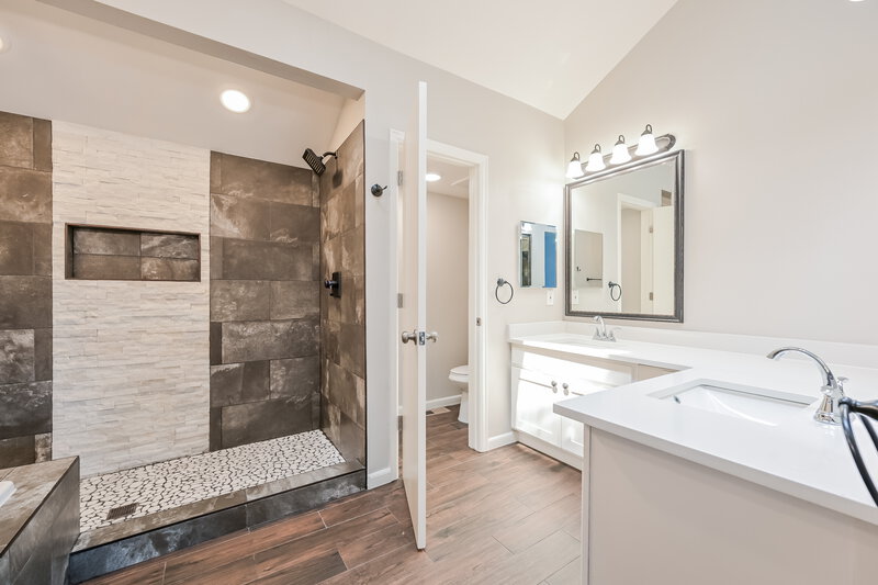 3,605/Mo, 16787 E Prentice Cir Centennial, CO 80015 Main Bathroom View