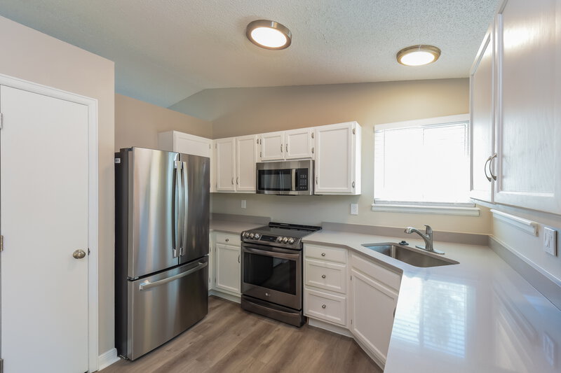 4,130/Mo, 5763 S Quatar Cir Centennial, CO 80015 Kitchen View 2