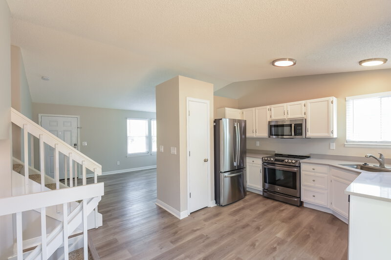 4,130/Mo, 5763 S Quatar Cir Centennial, CO 80015 Kitchen View 3