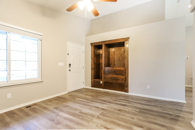 2,960/Mo, 8753 Snowbird Way Parker, CO 80134 Living Room View