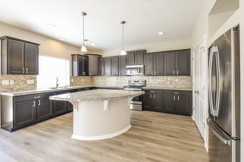 2,895/Mo, 10558 Worchester St Commerce City, CO 80022 Kitchen View 2