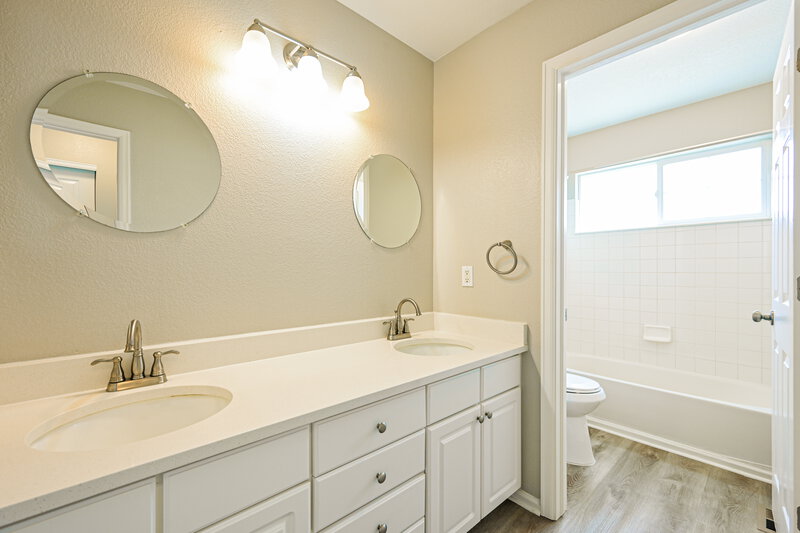 3,110/Mo, 4060 Storm Cloud Way Castle Rock, CO 80104 Bathroom View