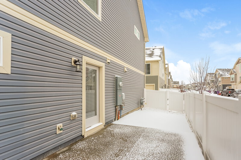 3,055/Mo, 4752 N. Tower Rd Denver, CO 80249 Rear View