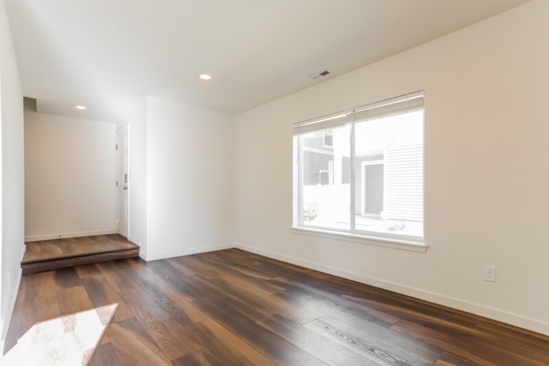 2,520/Mo, 18553 E. 47th Place Denver, CO 80249 Living Room View