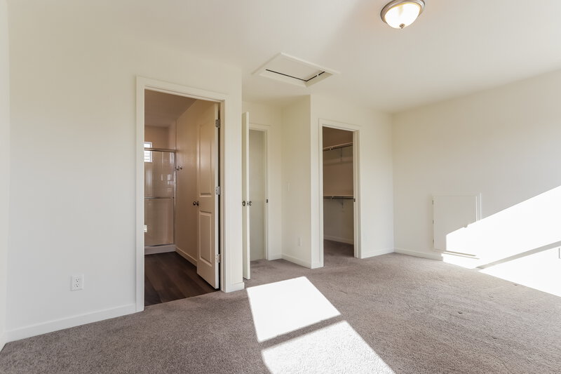 2,520/Mo, 18553 E. 47th Place Denver, CO 80249 Main Bedroom View