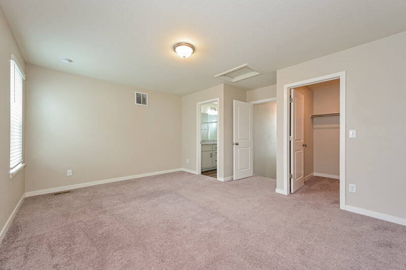 2,840/Mo, 18555 E. 47th Place Denver, CO 80249 Main Bedroom View 2