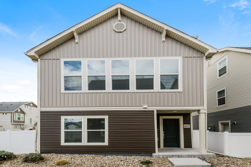 2,565/Mo, 18577 E. 47th Place Denver, CO 80249 External View