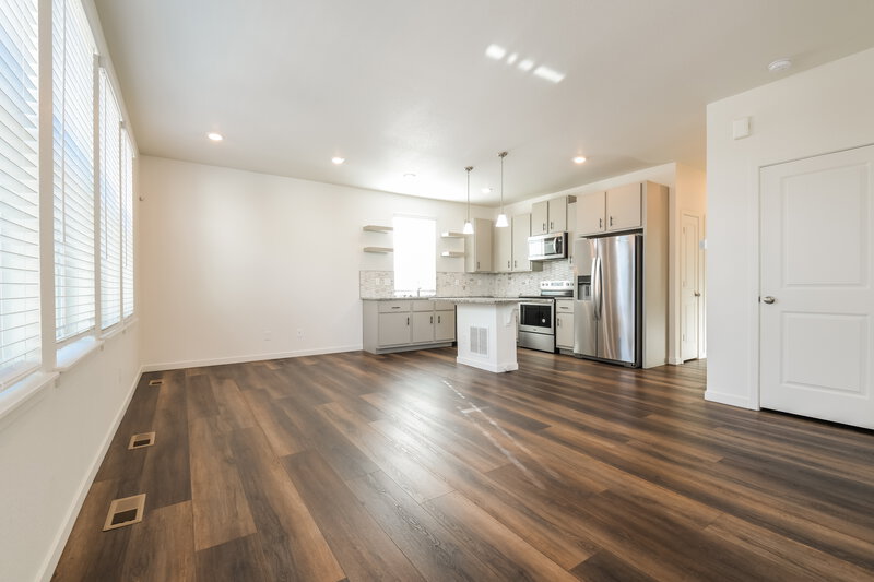 2,565/Mo, 18577 E. 47th Place Denver, CO 80249 Living Room View 2