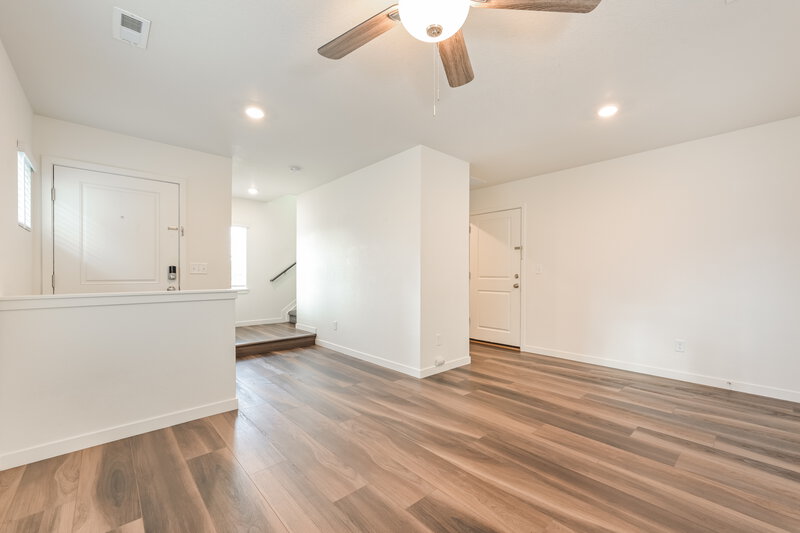 2,550/Mo, 18592 E. 47th Drive Denver, CO 80249 Living Room View