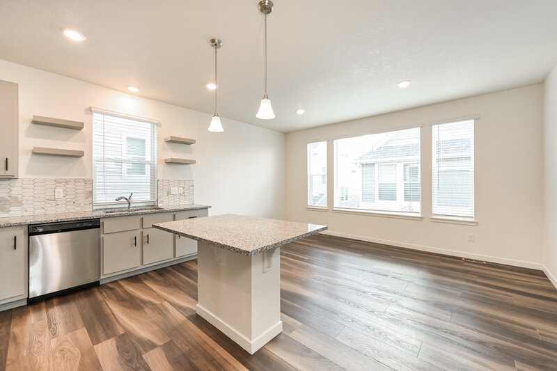 2,550/Mo, 18592 E. 47th Drive Denver, CO 80249 Kitchen View