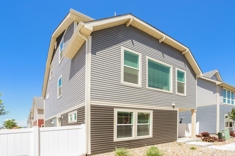 2,910/Mo, 18601 E. 47th Place Denver, CO 80249 Front View