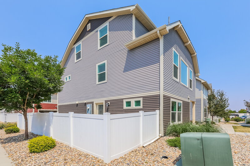 3,000/Mo, 18601 E. 47th Place Denver, CO 80249 Front View
