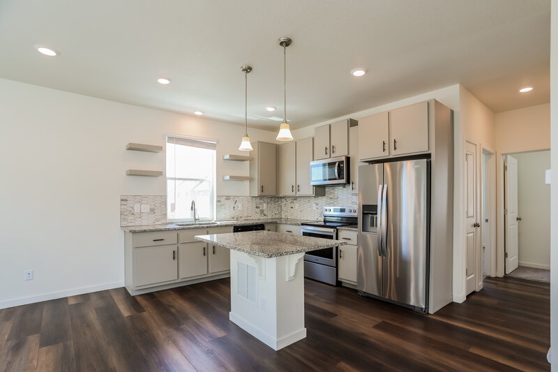 2,910/Mo, 18601 E. 47th Place Denver, CO 80249 Kitchen View 2