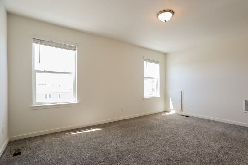 2,910/Mo, 18601 E. 47th Place Denver, CO 80249 Main Bedroom View