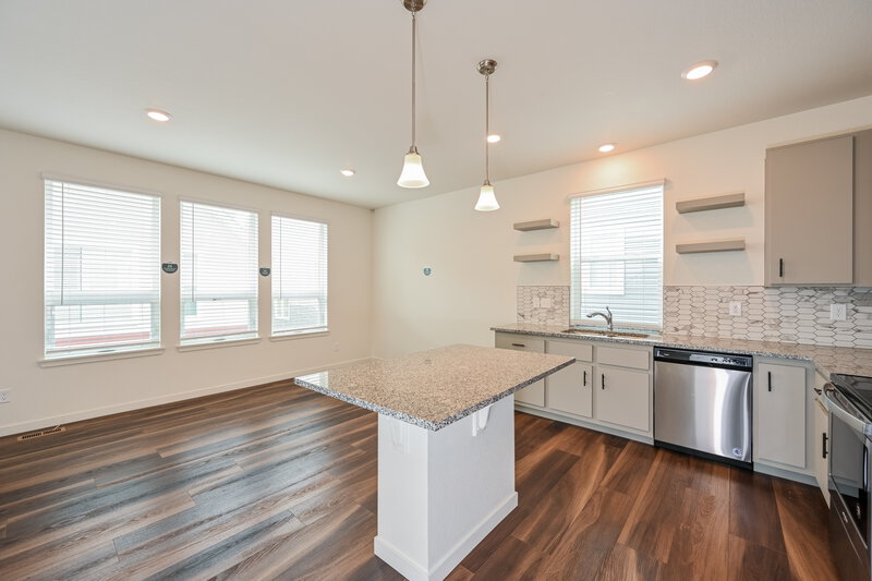 2,985/Mo, 18607 E. 47th Place Denver, CO 80249 Kitchen View 2