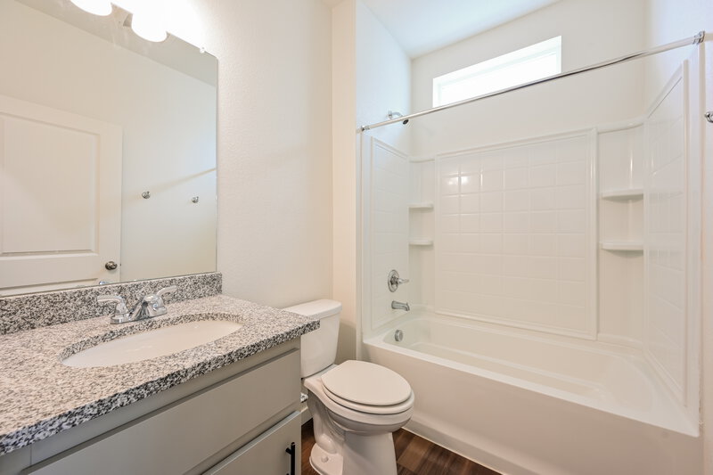 2,985/Mo, 18607 E. 47th Place Denver, CO 80249 Bathroom View