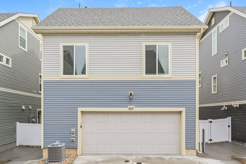 2,985/Mo, 18607 E. 47th Place Denver, CO 80249 Rear View