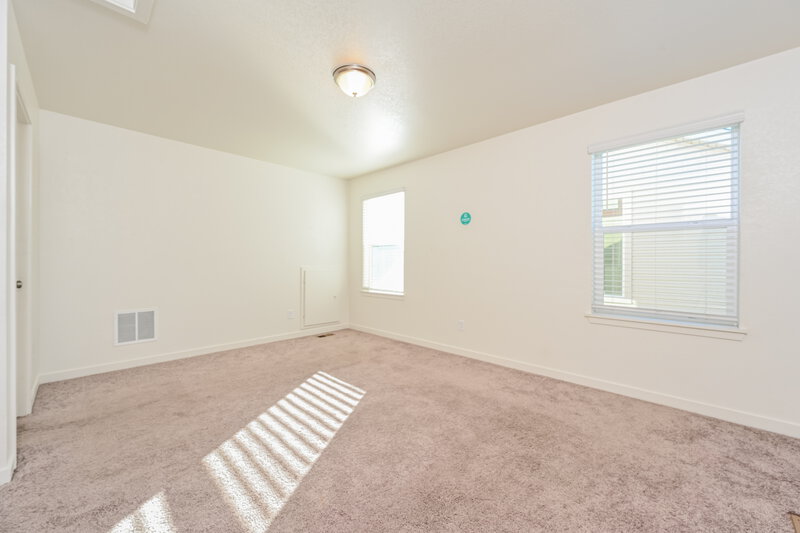 2,650/Mo, 18609 E. 47th Place Denver, CO 80249 Misc View 5