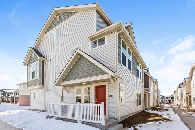 3,025/Mo, 18598 E. 47th Place Denver, CO 80249 External View