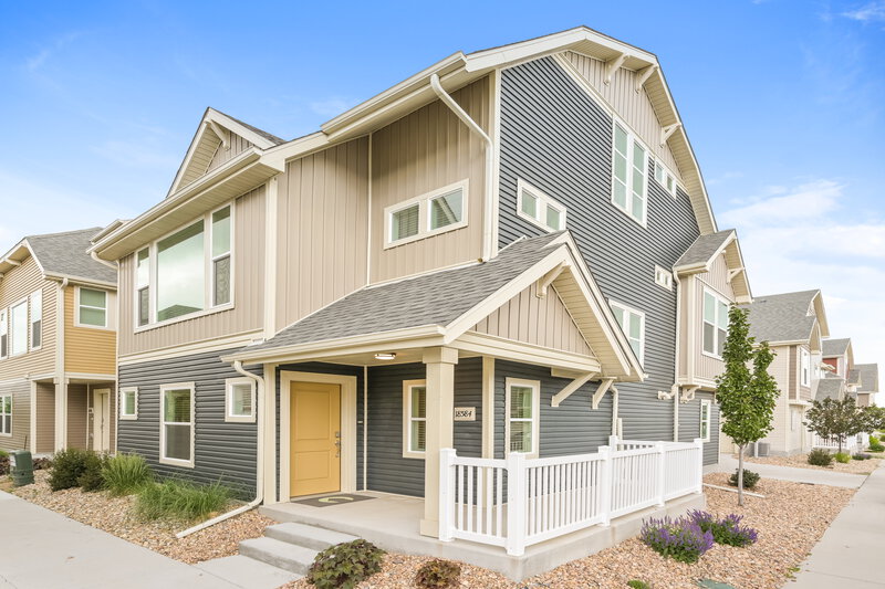 2,520/Mo, 18584 E. 47th Place Denver, CO 80249 External View