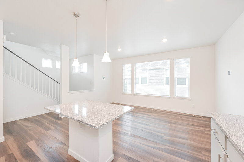 2,520/Mo, 18584 E. 47th Place Denver, CO 80249 Kitchen View 2