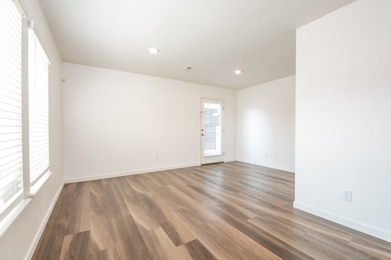 2,520/Mo, 4711 N. Tower Drive Denver, CO 80249 Sitting Room View 2