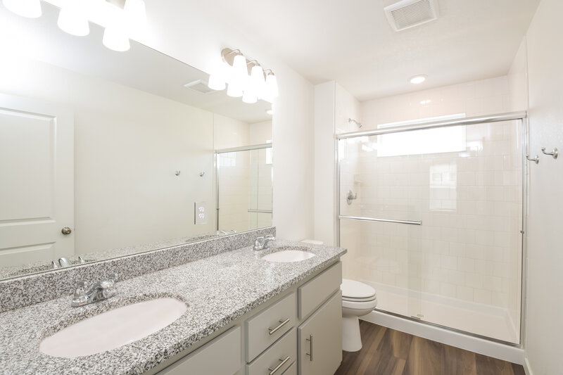 2,520/Mo, 4711 N. Tower Drive Denver, CO 80249 Main Bathroom View