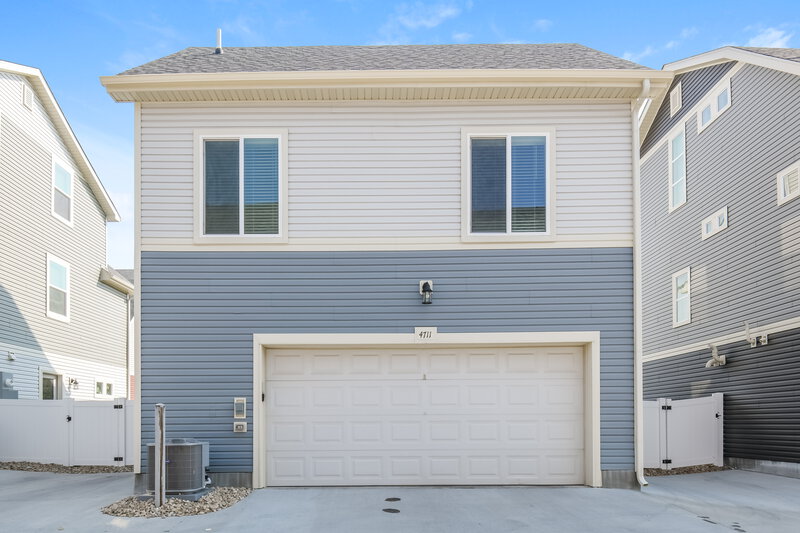 2,520/Mo, 4711 N. Tower Drive Denver, CO 80249 Rear View