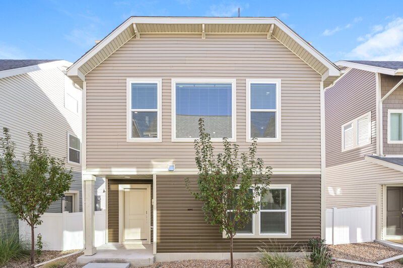 2,875/Mo, 18569 E. 47th Avenue Denver, CO 80249 External View