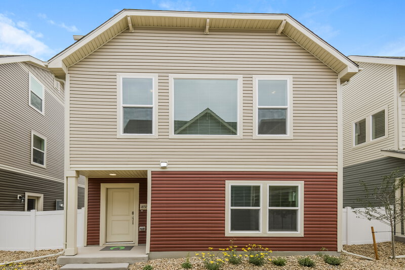 3,670/Mo, 18574 E. 47th Place Denver, CO 80249 External View