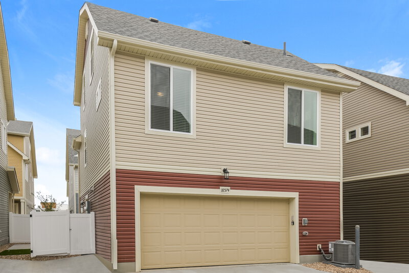 3,670/Mo, 18574 E. 47th Place Denver, CO 80249 Misc View 17