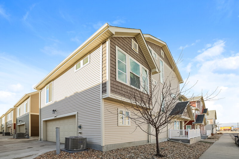 2,750/Mo, 18580 E. 47th Place Denver, CO 80249 Front View