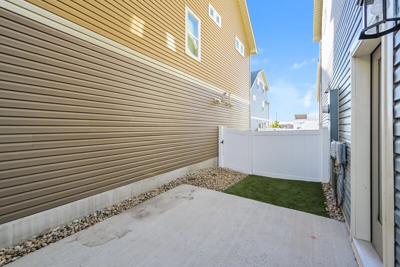 2,665/Mo, 18564 E. 47th Place Denver, CO 80249 Side View