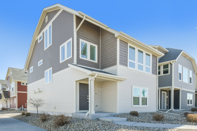 2,580/Mo, 4748 N. Tower Court Denver, CO 80249 Front View